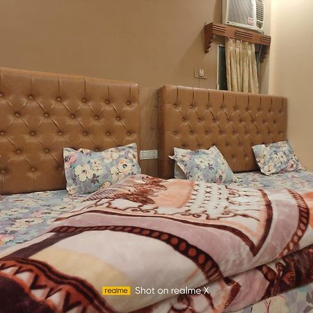 Hotel Pleasure Landmark Ujjain Luaran gambar