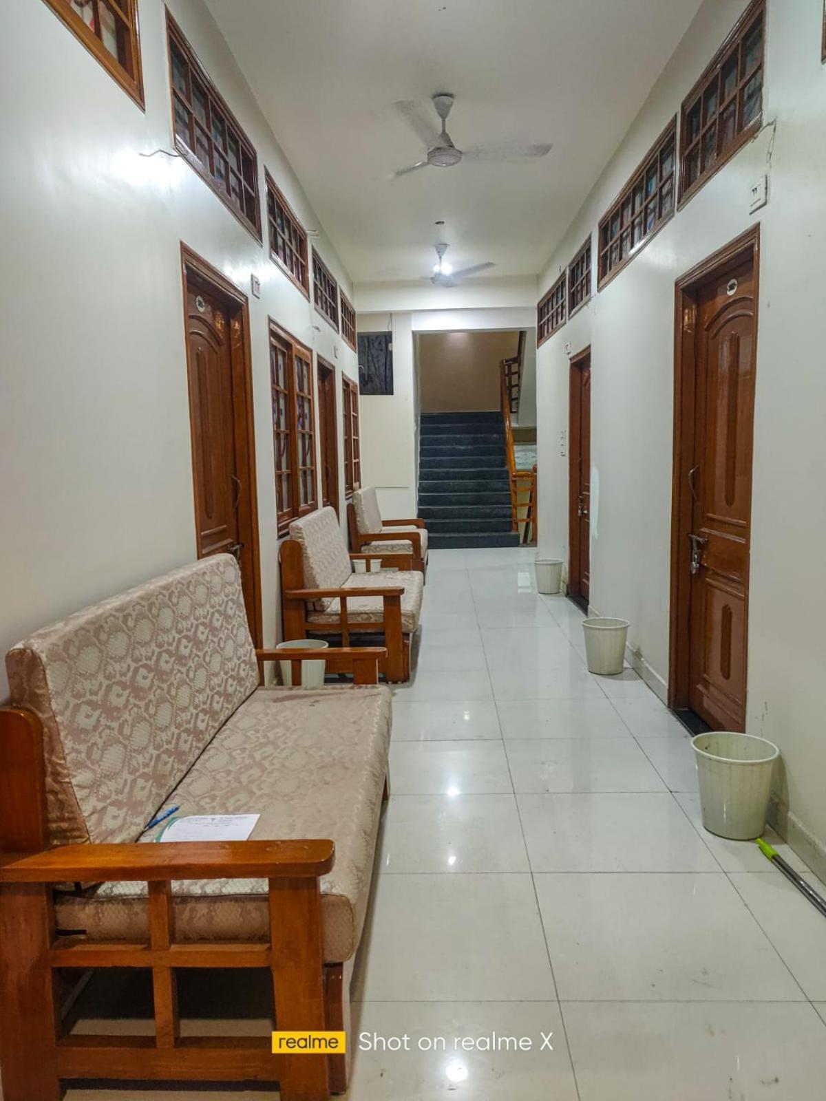 Hotel Pleasure Landmark Ujjain Luaran gambar