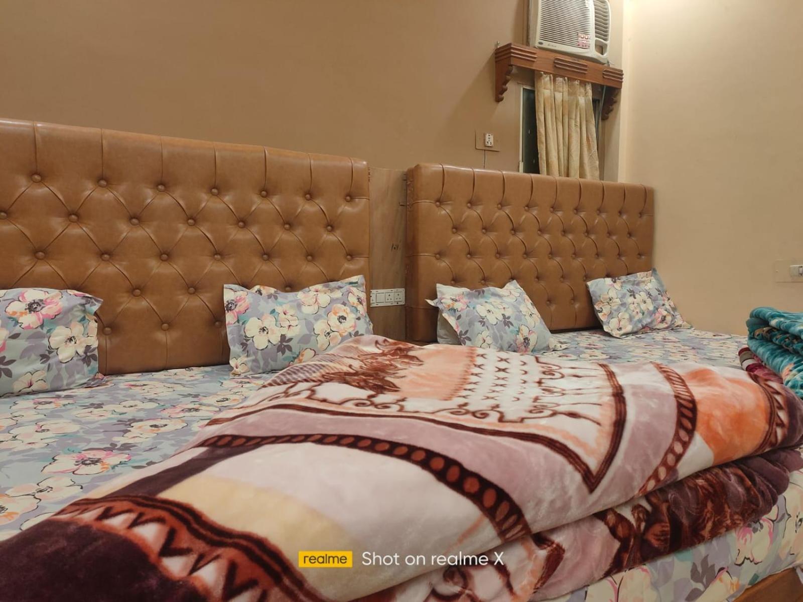Hotel Pleasure Landmark Ujjain Luaran gambar