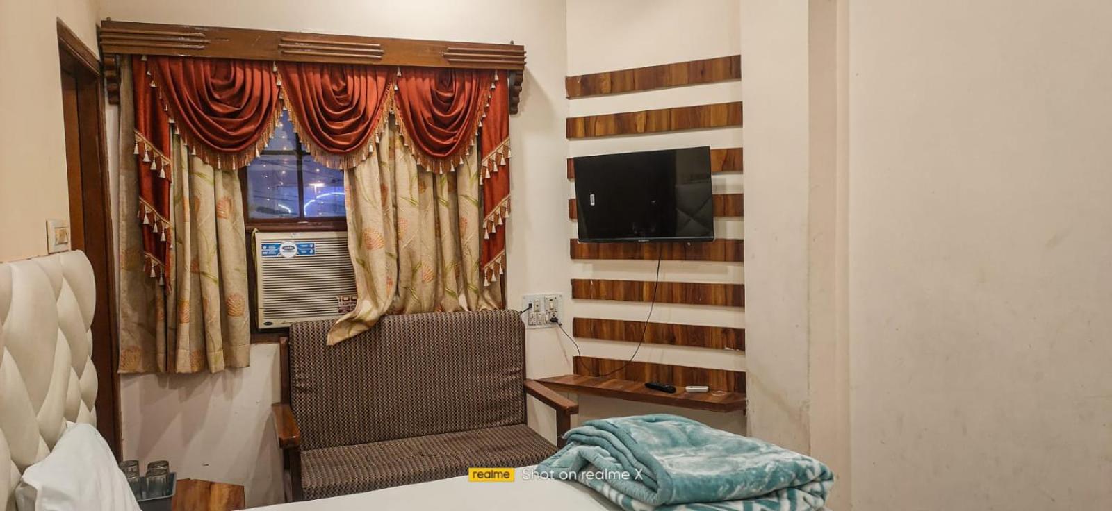 Hotel Pleasure Landmark Ujjain Luaran gambar